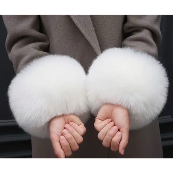 White Elegant Faux Fur Cuffed Sleeve Arm Warmers-One Size - Picture 2 of 6